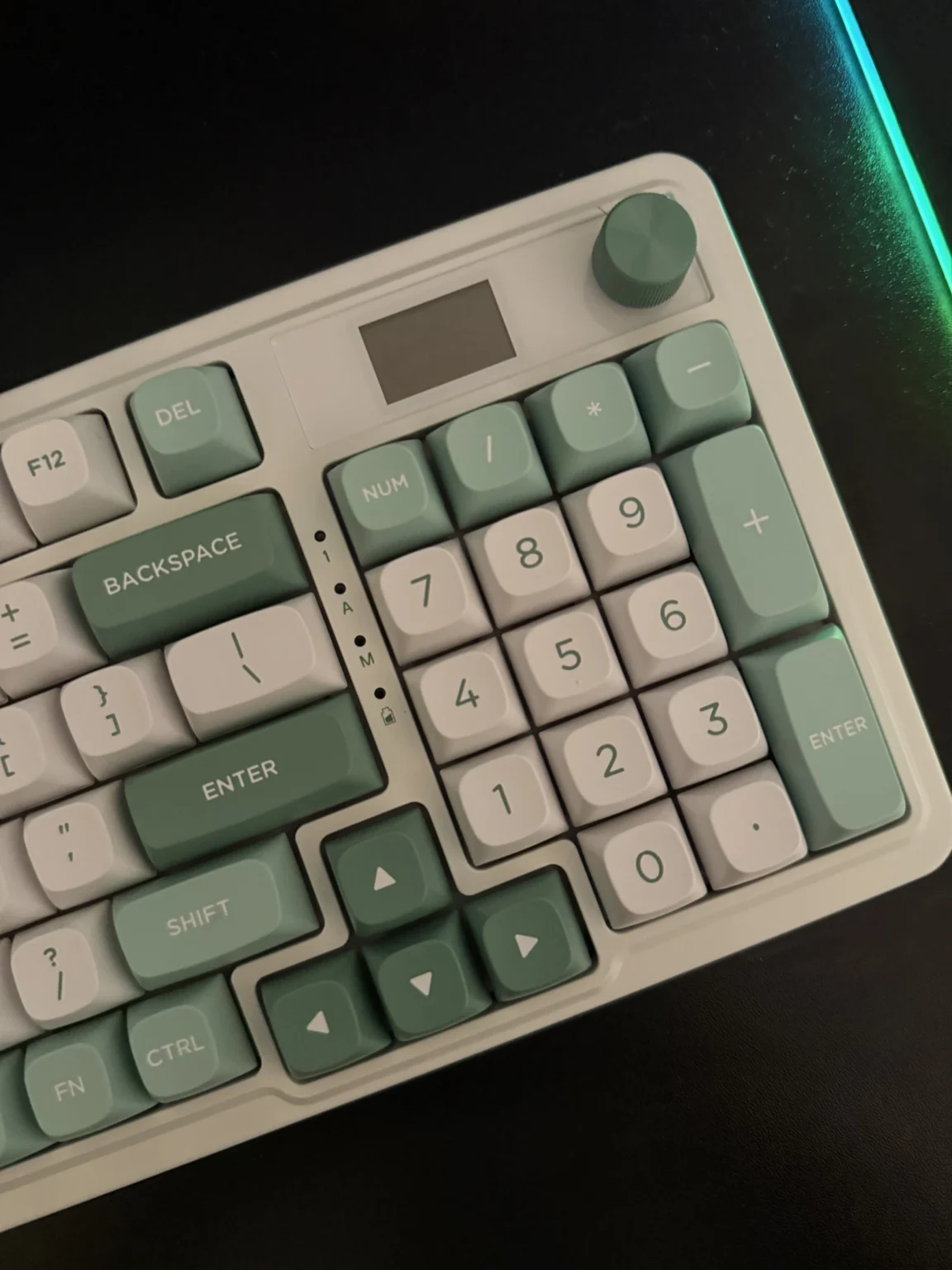 Đánh giá bàn phím Redragon Galatin Pro K719: Sáng tạo giá phải chăng với âm thanh thocky và tùy chỉnh nổi bật 15 Redragon Galatin Pro K719 4