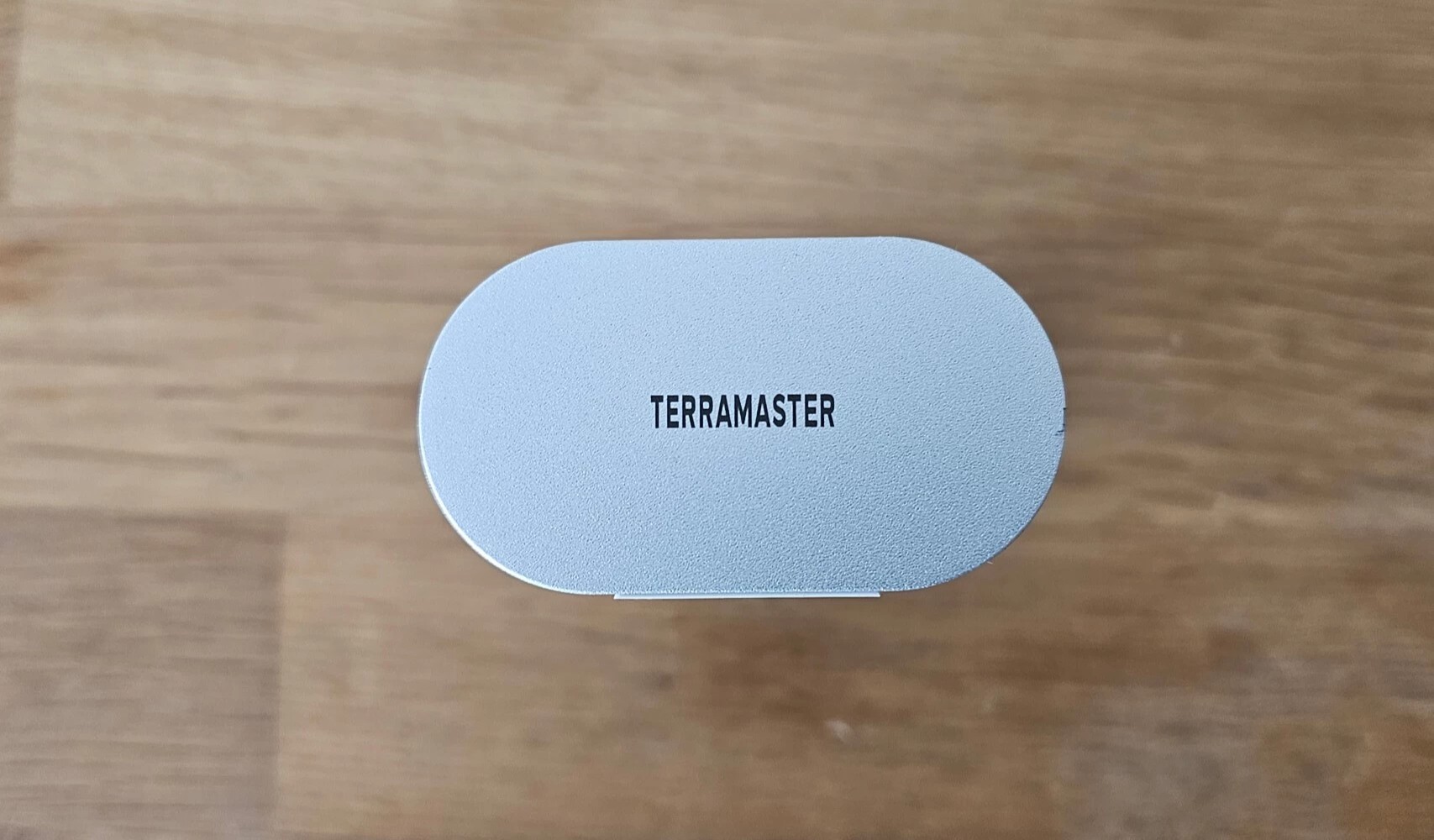 Đánh giá TerraMaster D1 SSD Plus: Hoàn hảo cho chỉnh sửa video 4K/8K và khả năng tản nhiệt tuyệt vời! 35 TerraMaster D1 SSD Plus 13