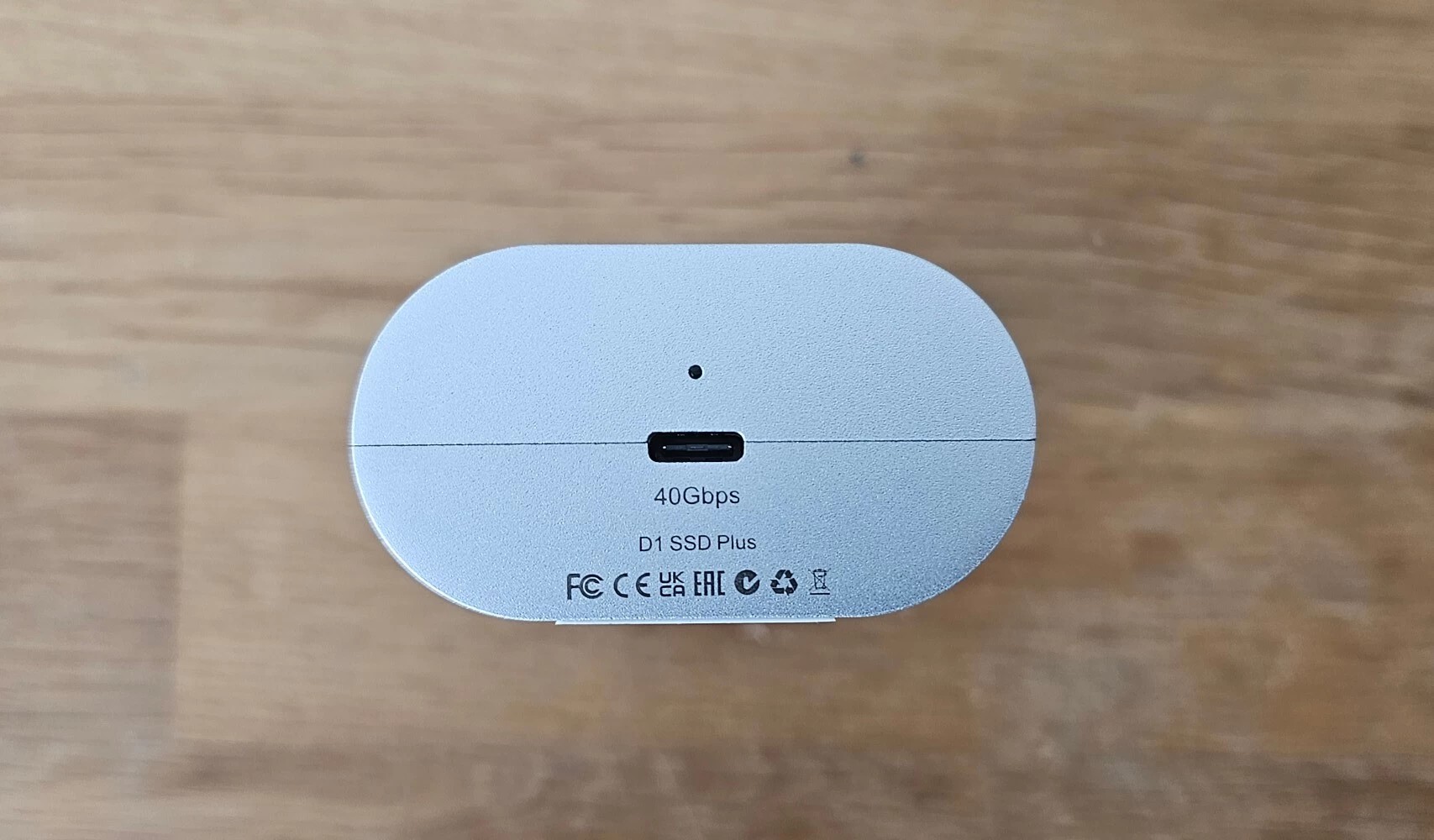 Đánh giá TerraMaster D1 SSD Plus: Hoàn hảo cho chỉnh sửa video 4K/8K và khả năng tản nhiệt tuyệt vời! 34 TerraMaster D1 SSD Plus 14