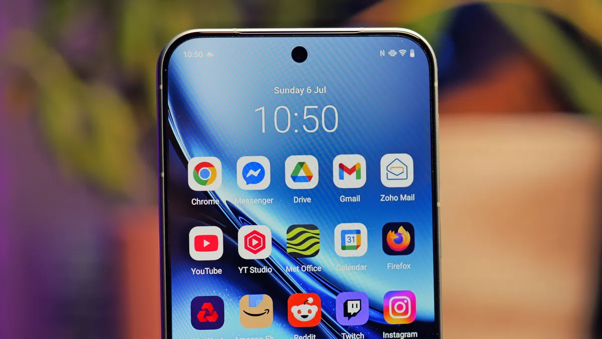 Đánh giá Vivo X200 FE: Cỗ máy nhỏ gọn với camera 4K và pin khổng lồ 6500mAh 28 Vivo X200 FE 9