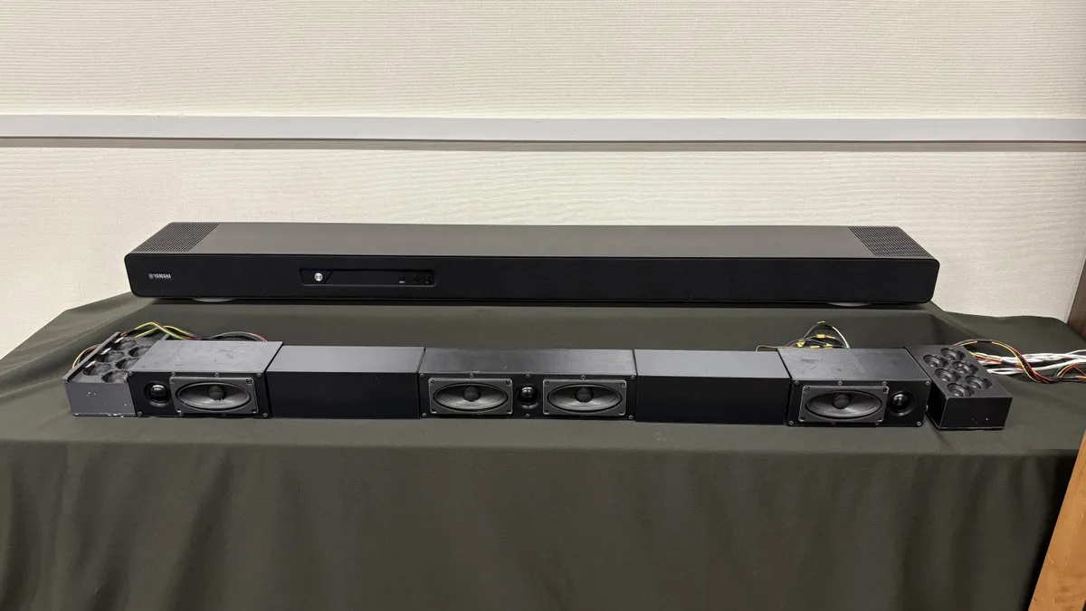 Đánh giá Yamaha True X Surround 90A: Soundbar Hi-End với công nghệ âm thanh vòm thông minh 12 Yamaha True X Surround 90A 4