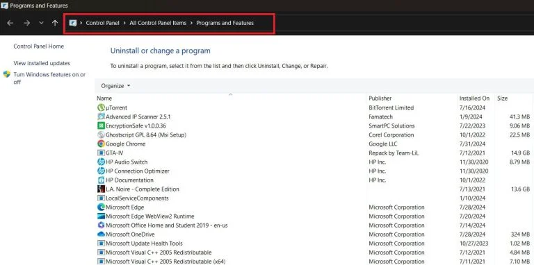 cach mo bat va tat cai dat Programs And Features trong Windows 11 10