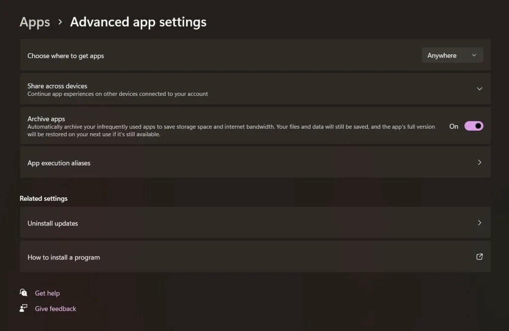 cach mo bat va tat cai dat Programs And Features trong Windows 11 9
