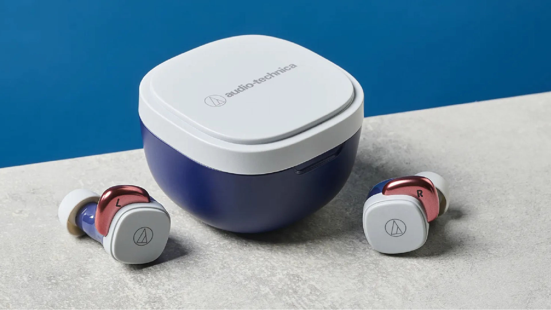 Đánh giá Audio-Technica ATH-SQ1TW: Tai nghe giá rẻ phong cách với âm thanh rõ nét ấn tượng 1 ezgif 123bffc98e0cb9 01