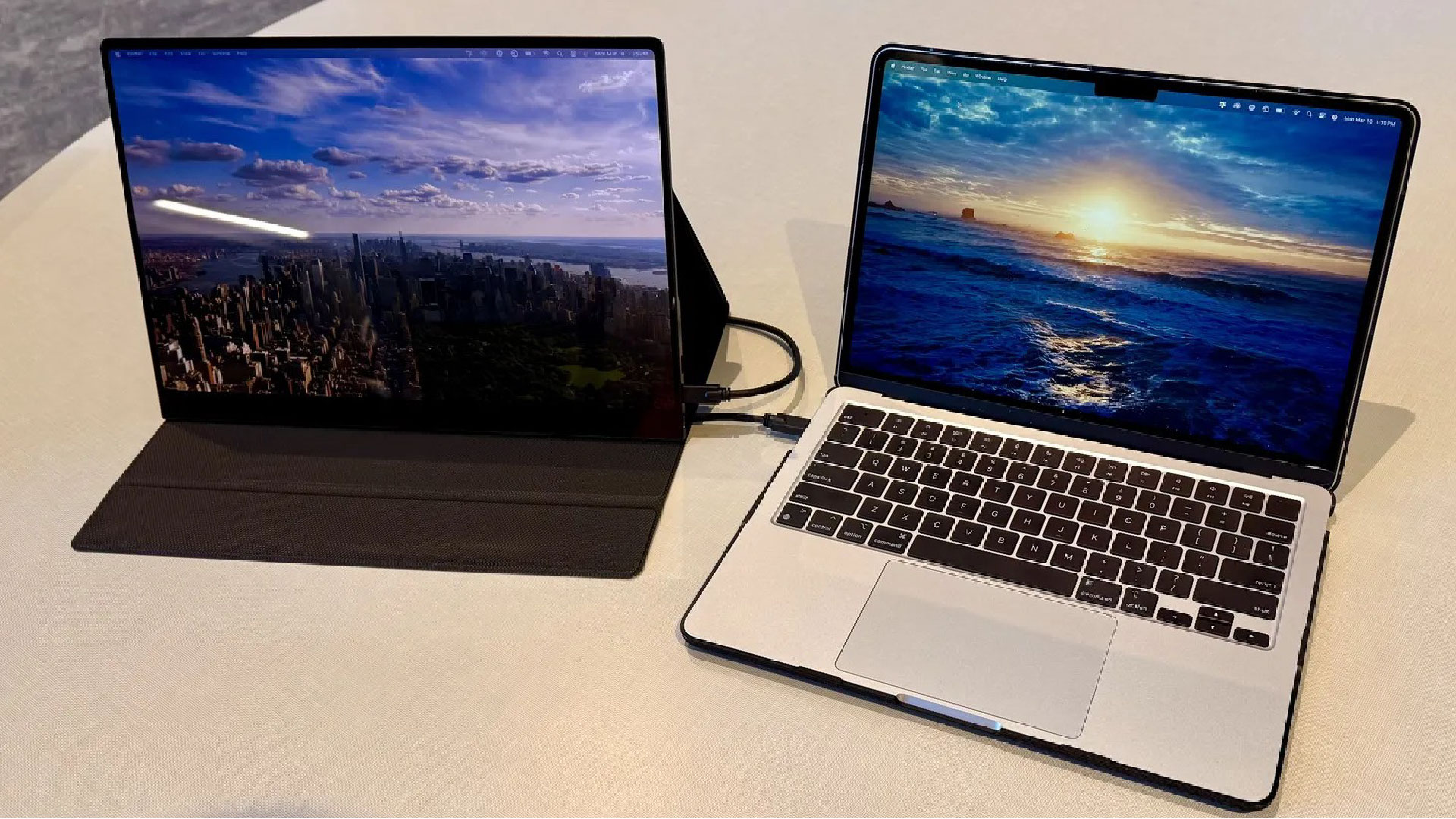UPERFECT UColor O2: Giải pháp màn hình phụ tuyệt vời cho Laptop và Smartphone 1 ezgif 1463b04ec089c1 01
