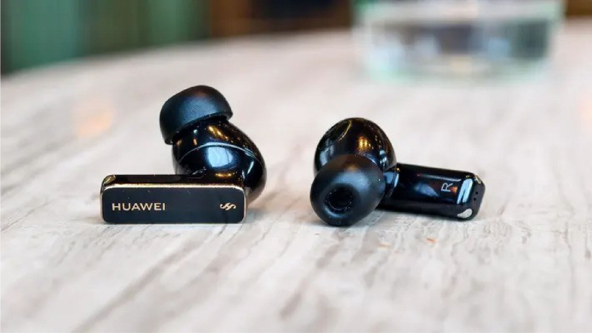 Trải nghiệm Huawei FreeBuds Pro 4: Lựa chọn hoàn hảo cho cuộc gọi rõ nét 1 ezgif 37acce5d76d0f9 01
