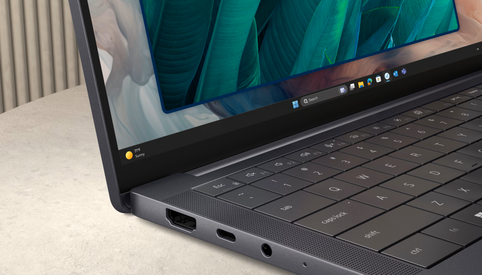 Mê mẩn màn hình Tandem OLED trên Laptop Dell, dù vẫn có những hạn chế 2 man hinh Tandem OLED tren Laptop Dell 2