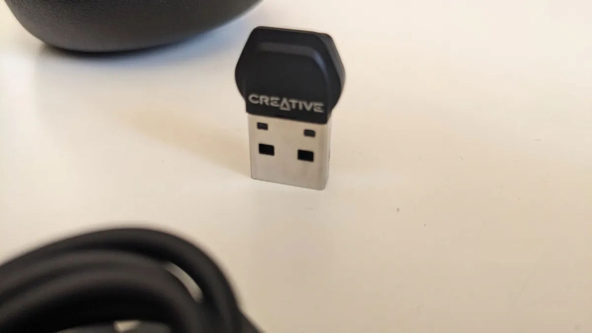 Creative Chat Wireless: Chiếc tai nghe "quốc dân" dành cho học sinh, sinh viên và dân văn phòng 13 02 01