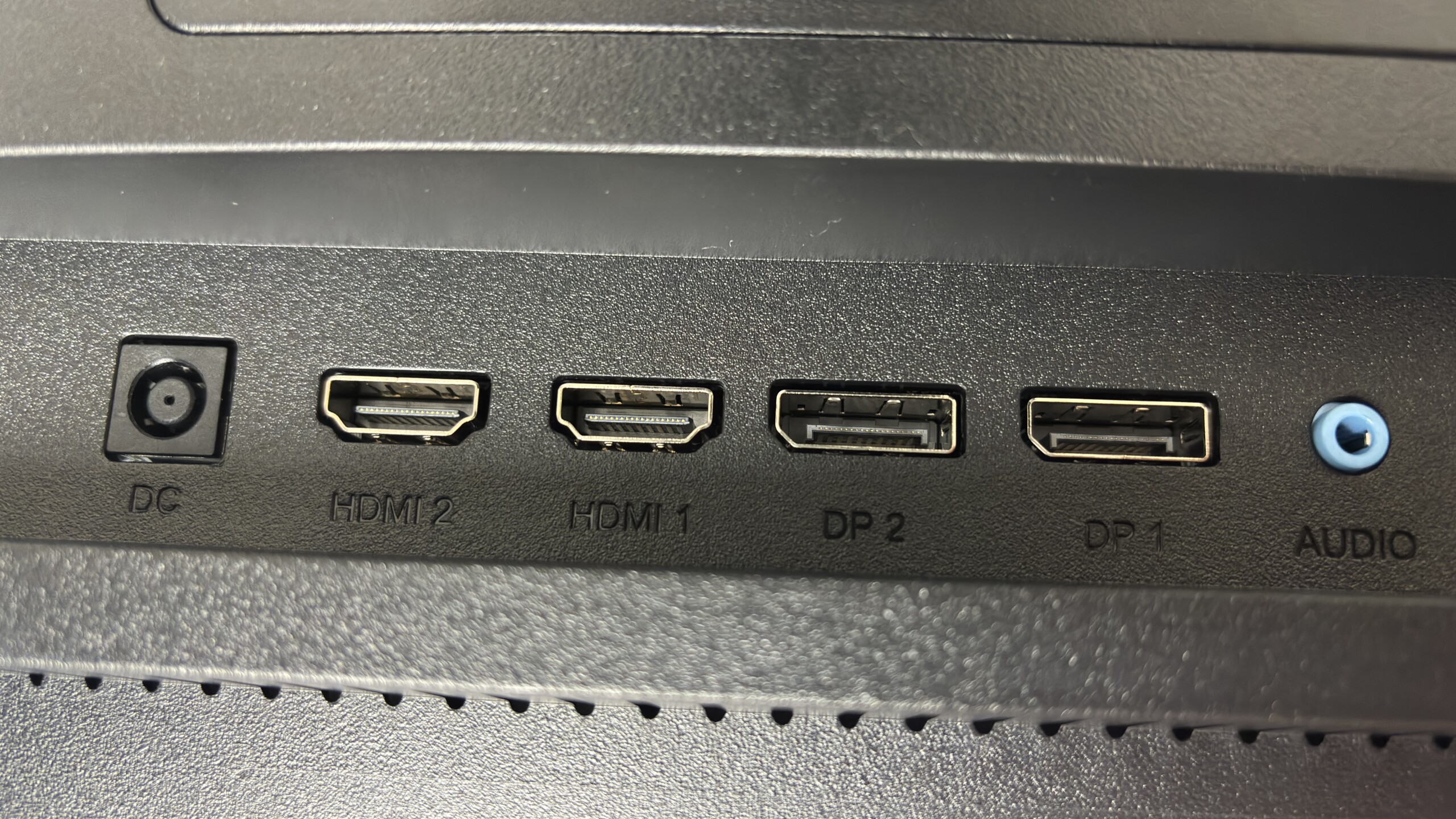 Đánh giá màn hình 2E Gaming G3424B: Màn hình cong 34 inch, 180Hz giá cực tốt cho game thủ. 23 2E Gaming G3424B 8