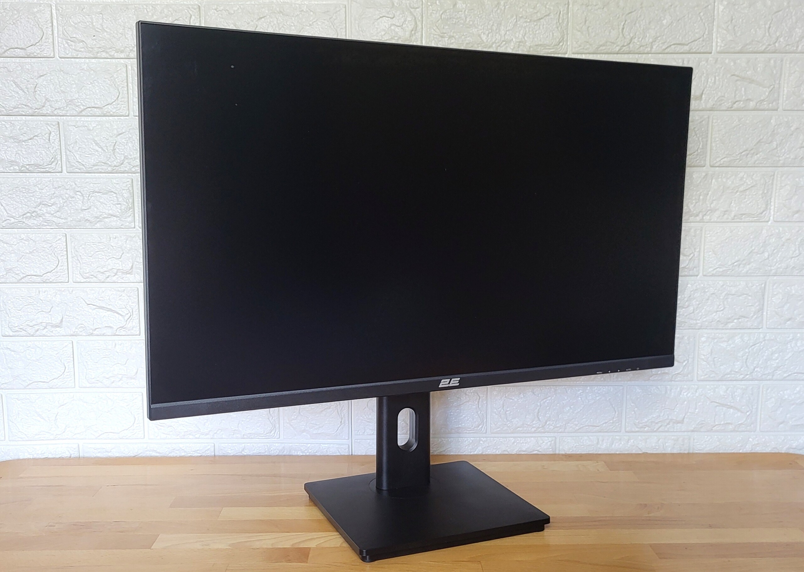 Đánh giá 2E L2825B: Chiếc màn hình gaming 28-inch với công nghệ FreeSync Premiu 61 2E L2825B 2