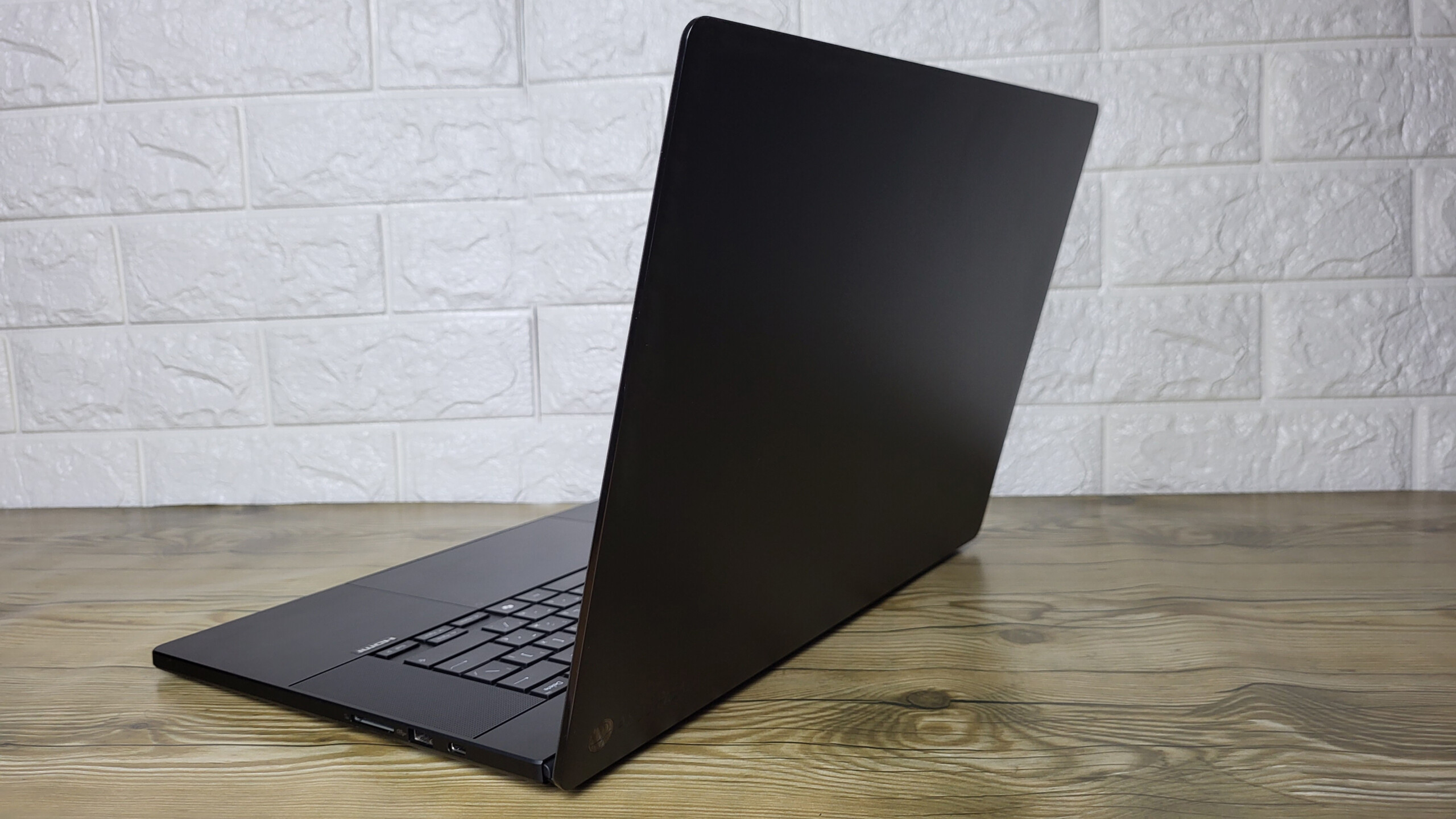 ASUS ProArt P16 H7606WI 13