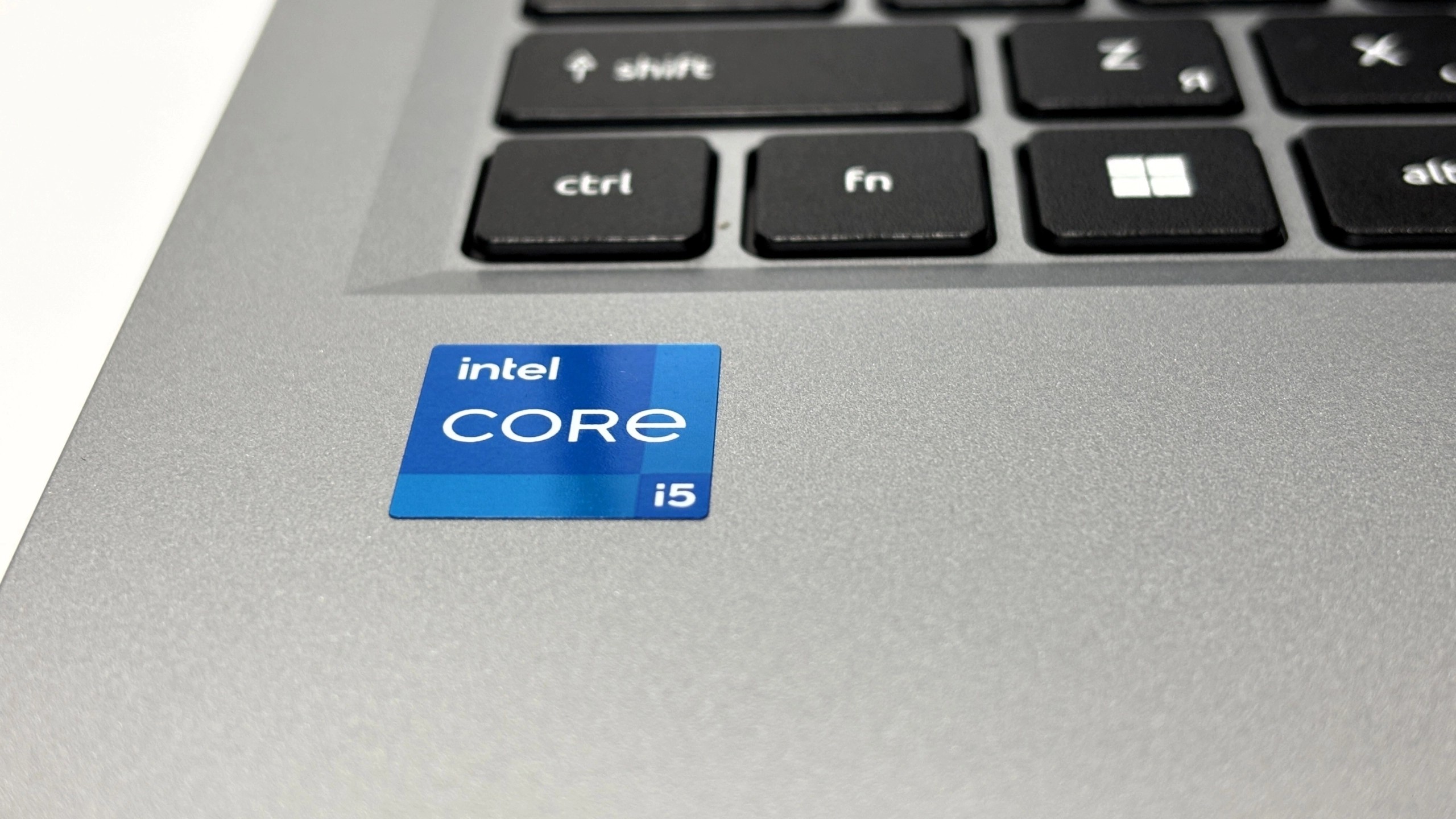 Đánh giá Acer Aspire Go 15 AG15-71P: Lựa chọn hoàn hảo cho học tập và làm việc – Mượt mà, sang trọng và tiết kiệm! 34 Acer Aspire Go 15 AG15 71P 23