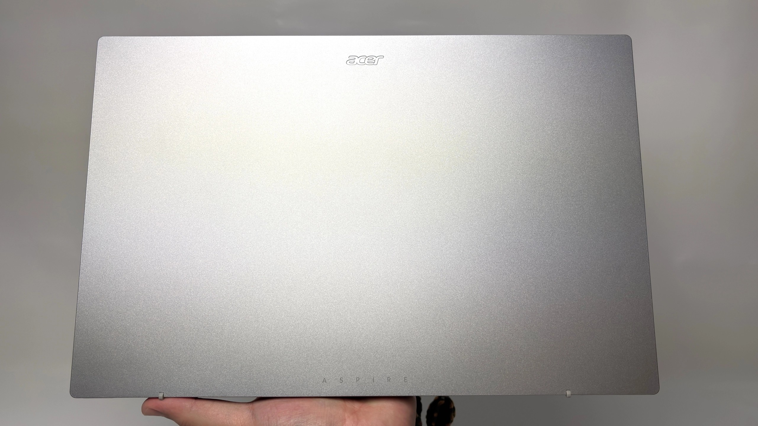 Đánh giá Acer Aspire Go 15 AG15-71P: Lựa chọn hoàn hảo cho học tập và làm việc – Mượt mà, sang trọng và tiết kiệm! 54 Acer Aspire Go 15 AG15 71P 3