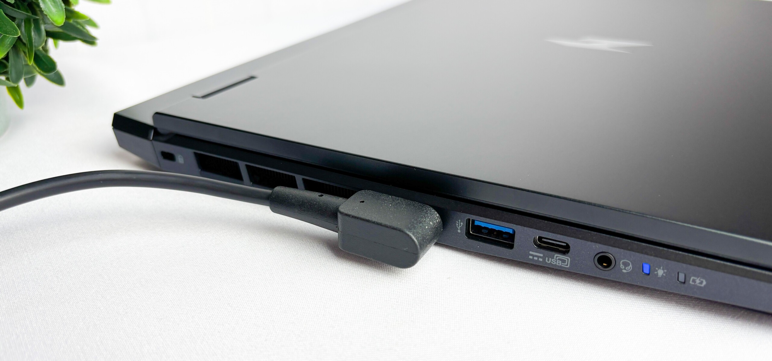 Acer Nitro 14 AN14 41 R6 26