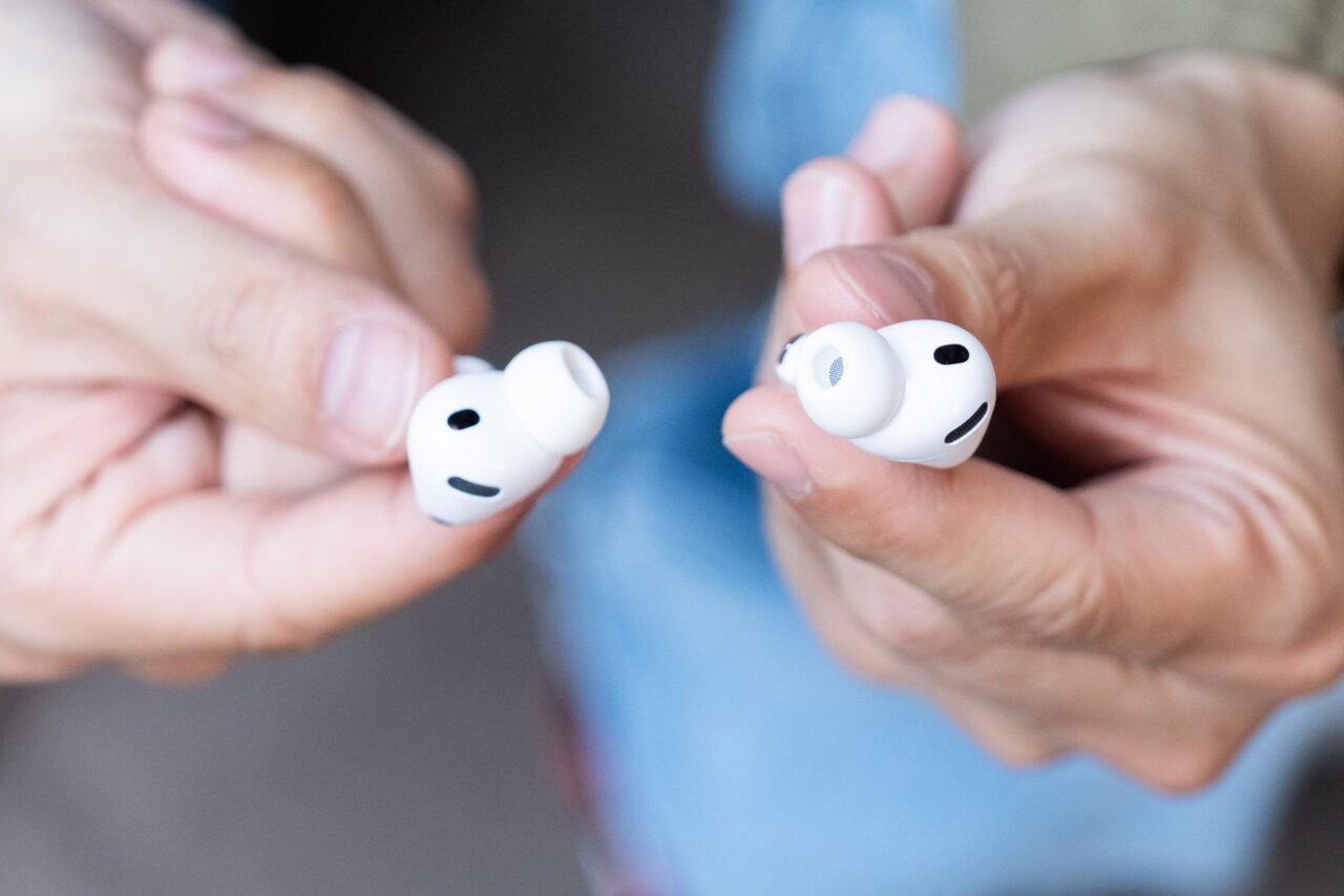 Đánh giá AirPods Pro 3: Định hướng tương lai công nghệ, vượt xa dấu ấn quá khứ 17 AirPods Pro 3 6