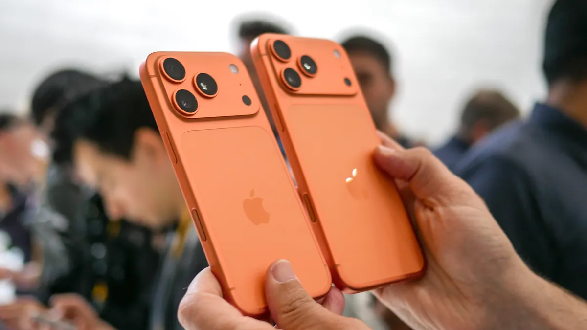 Trải nghiệm iPhone 17 Pro & 17 Pro Max: Đột phá lớn nhất sau nhiều năm 9 Apple iPhone 17 Pro and 17 Pro Max 2