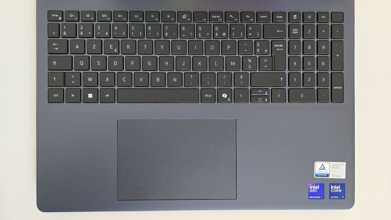 Dell 16 Plus 2 in 1 DB06250 11