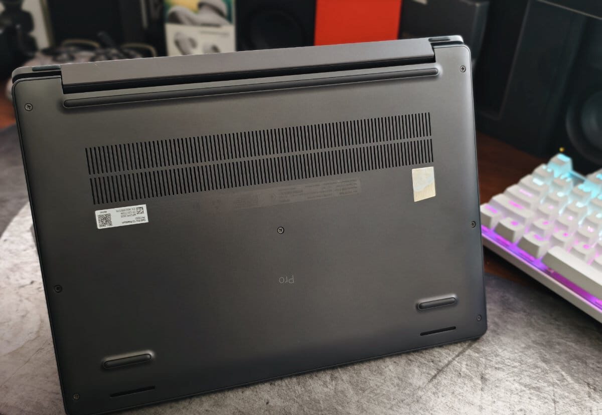 Đánh giá Dell Pro 13 Premium: Một chiếc laptop siêu nhẹ dành cho doanh nhân với sức mạnh siêu bền 15 Dell Pro 13 Premium 2 e1756890266291