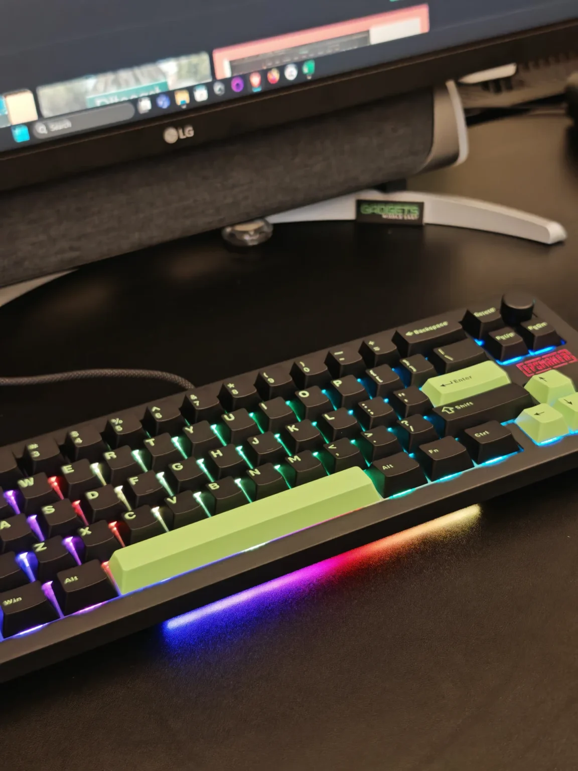 EPOMAKER Galaxy68: Bàn phím cơ mini “must-have” cho setup hiện đại 19 EPOMAKER Galaxy68 9