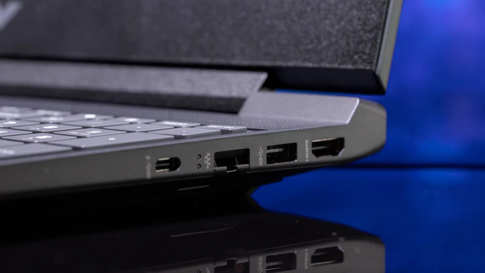 Đánh giá HP Victus 15 (2025): Hiệu suất ấn tượng, giá cả phải chăng và sẵn sàng chiến đấu đỉnh cao 11 HP Victus 15 2025 4