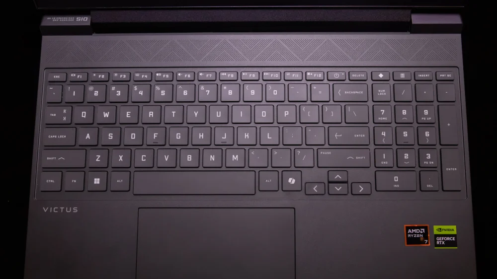 Đánh giá HP Victus 15 (2025): Hiệu suất ấn tượng, giá cả phải chăng và sẵn sàng chiến đấu đỉnh cao 14 HP Victus 15 2025 7
