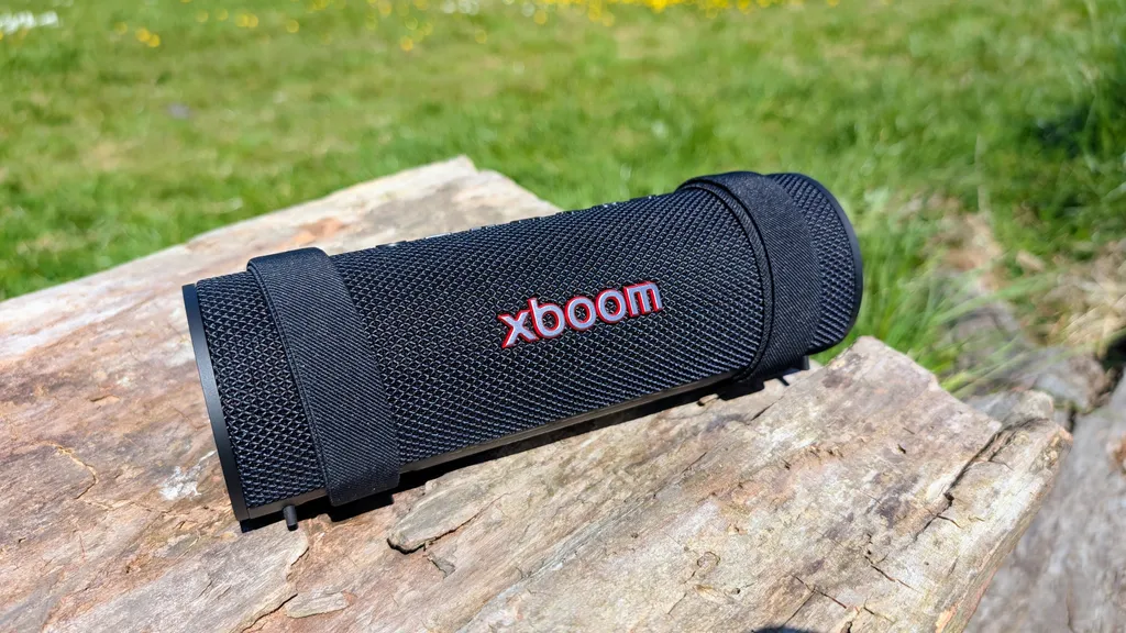 Bùng nổ giai điệu cùng LG Xboom Grab: Nhỏ gọn và mạnh mẽ 8 LG Xboom Grab 2