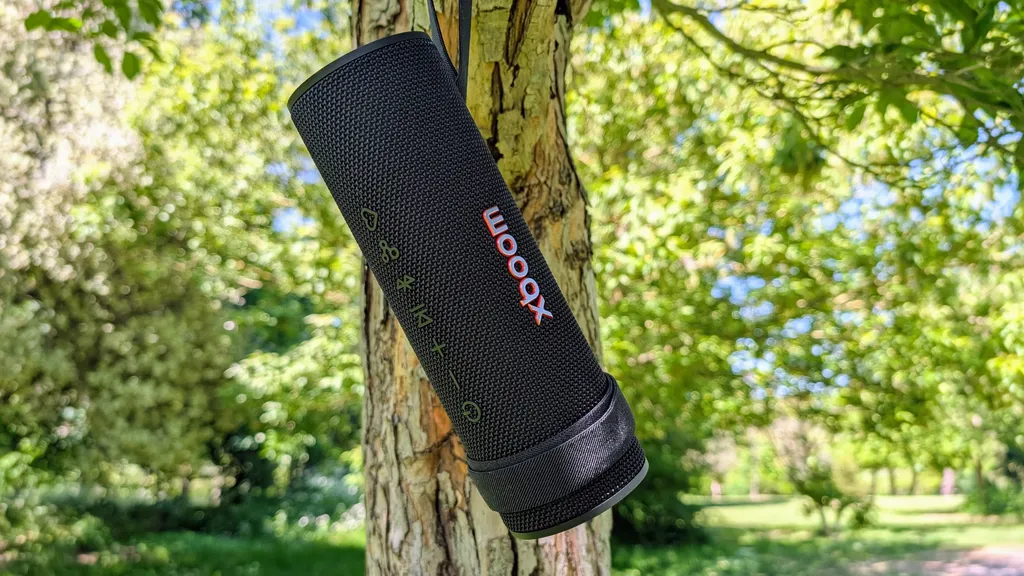 Bùng nổ giai điệu cùng LG Xboom Grab: Nhỏ gọn và mạnh mẽ 10 LG Xboom Grab 4