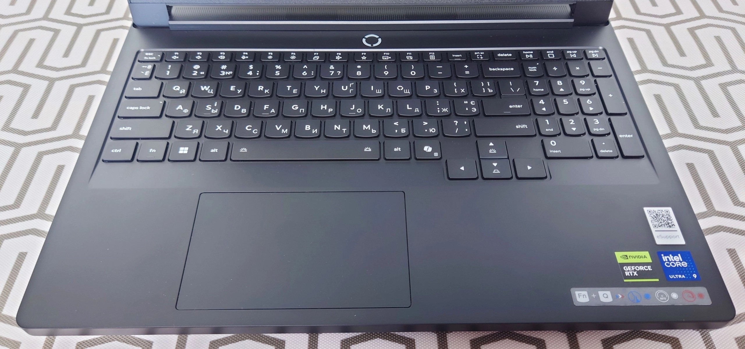 Đánh giá Lenovo Legion Pro 7 16IAX10H: Chiếc laptop gaming hoàn hảo cho game thủ và nhà sáng tạo 45 Lenovo Legion Pro 7 16IAX10H 20