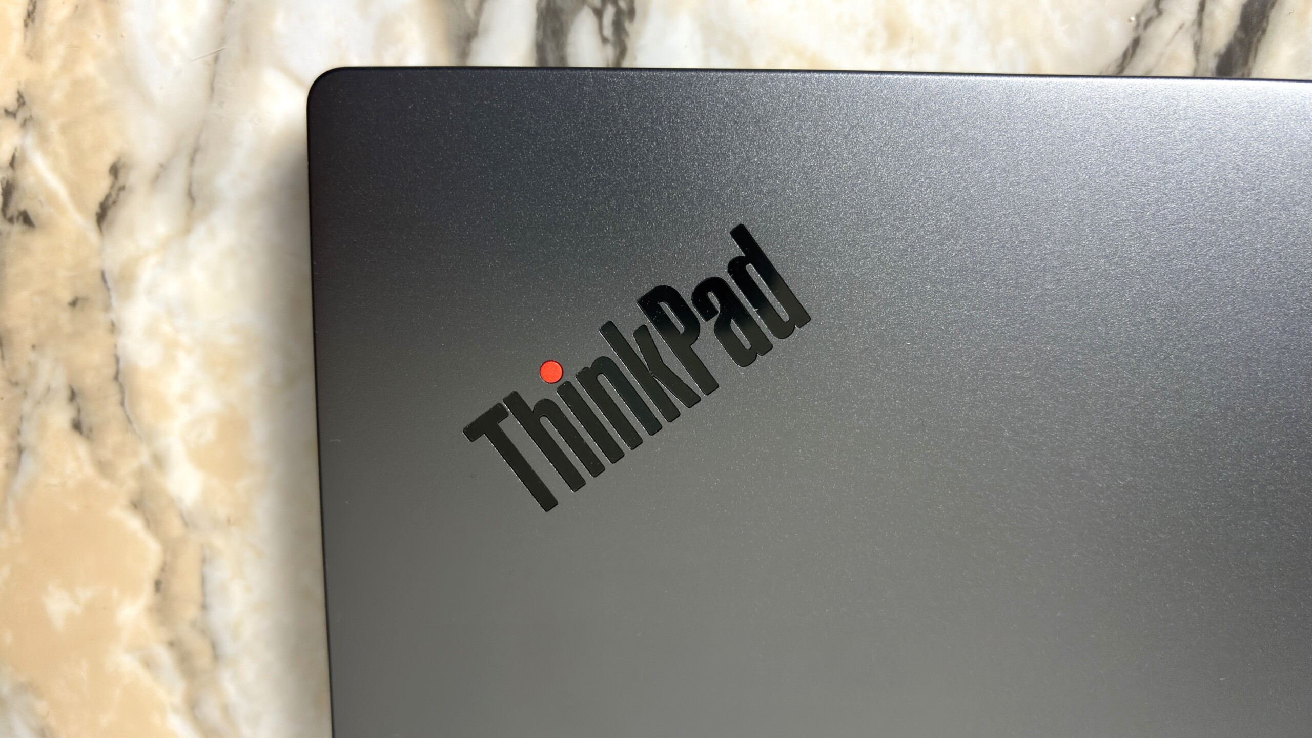 Đánh giá Lenovo ThinkPad X9 15 Aura Edition: Tinh tế, mạnh mẽ, màn hình OLED tuyệt đẹp 40 Lenovo ThinkPad X9 15 Aura Edition 21