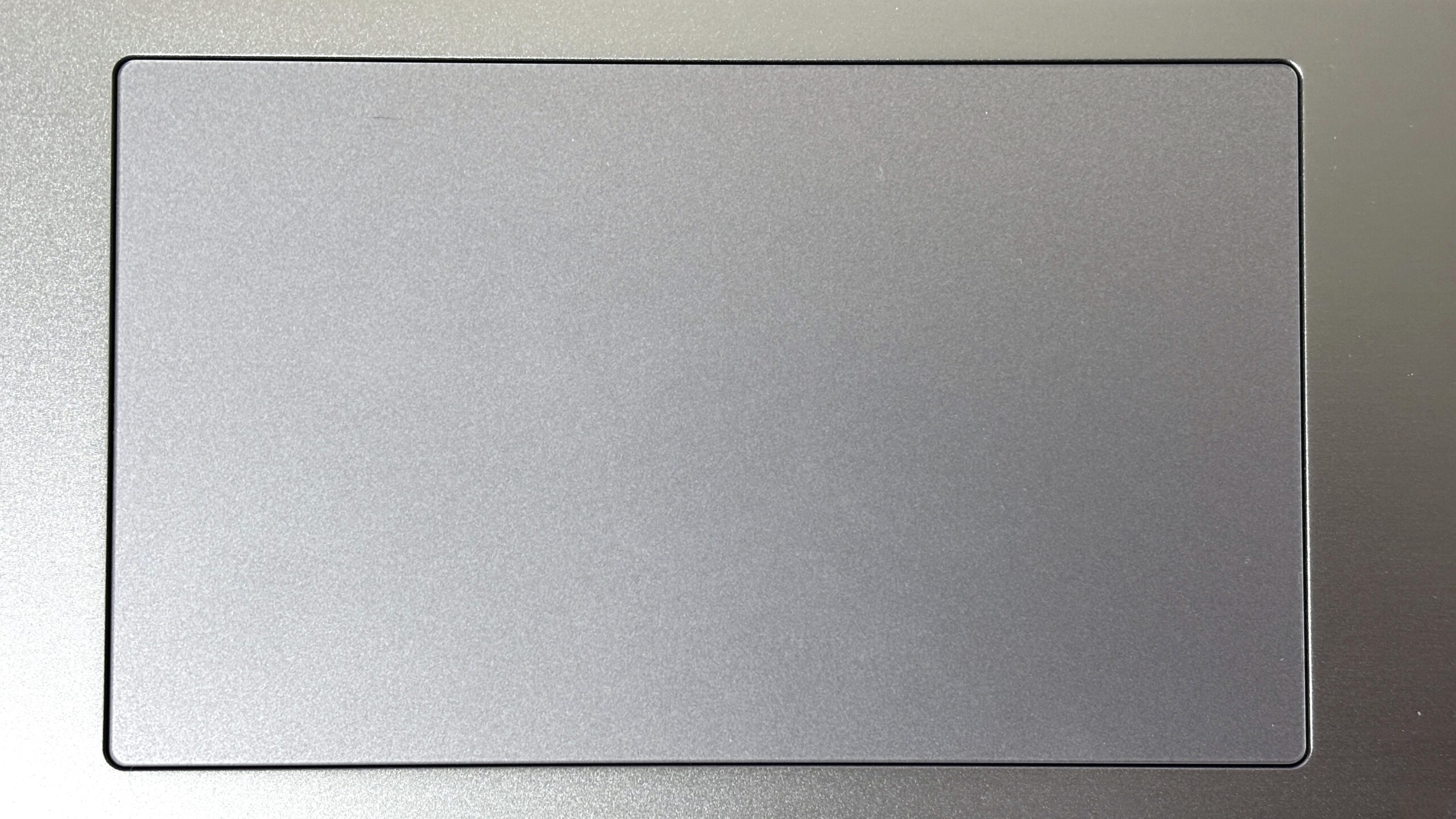 Đánh giá Lenovo ThinkPad X9 15 Aura Edition: Tinh tế, mạnh mẽ, màn hình OLED tuyệt đẹp 39 Lenovo ThinkPad X9 15 Aura Edition 22