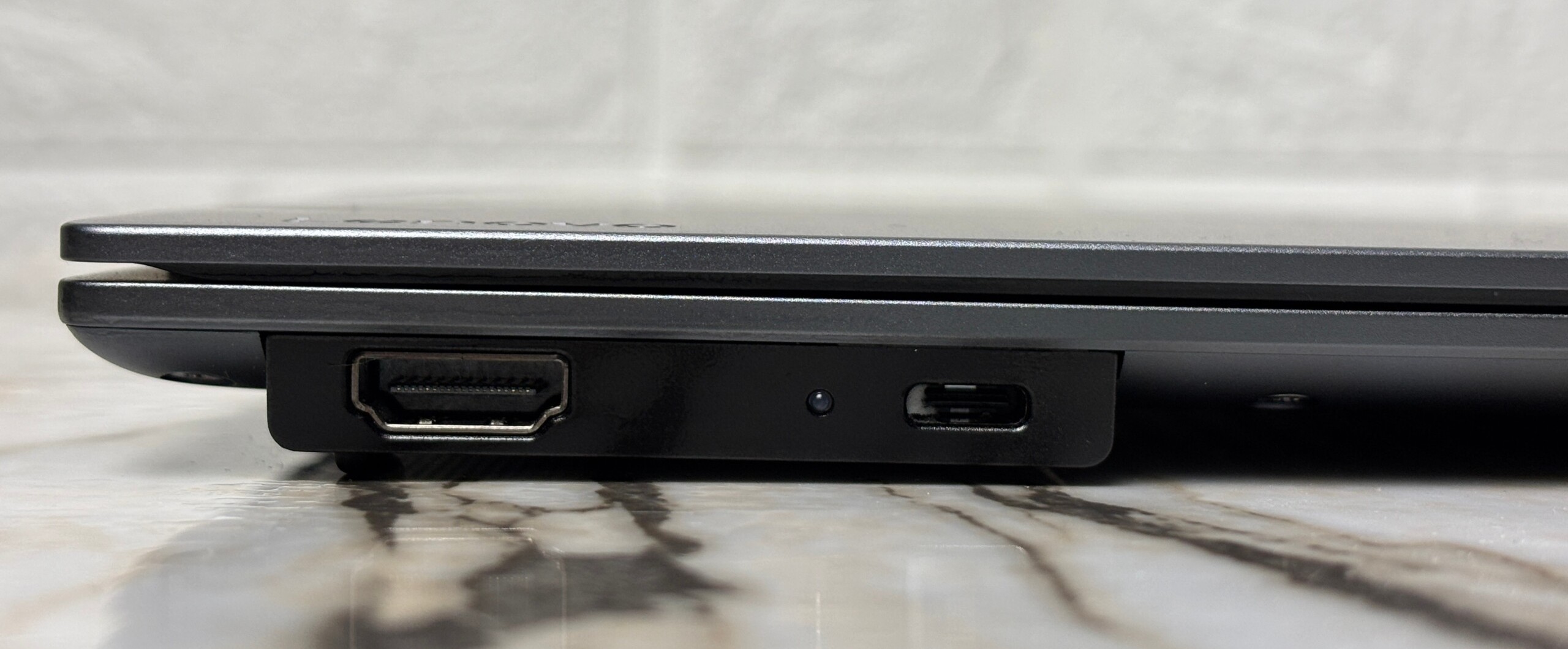 Đánh giá Lenovo ThinkPad X9 15 Aura Edition: Tinh tế, mạnh mẽ, màn hình OLED tuyệt đẹp 35 Lenovo ThinkPad X9 15 Aura Edition 26