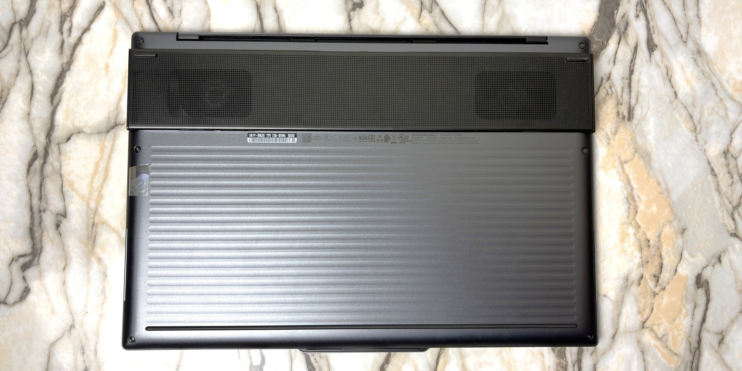 Đánh giá Lenovo ThinkPad X9 15 Aura Edition: Tinh tế, mạnh mẽ, màn hình OLED tuyệt đẹp 56 Lenovo ThinkPad X9 15 Aura Edition 5