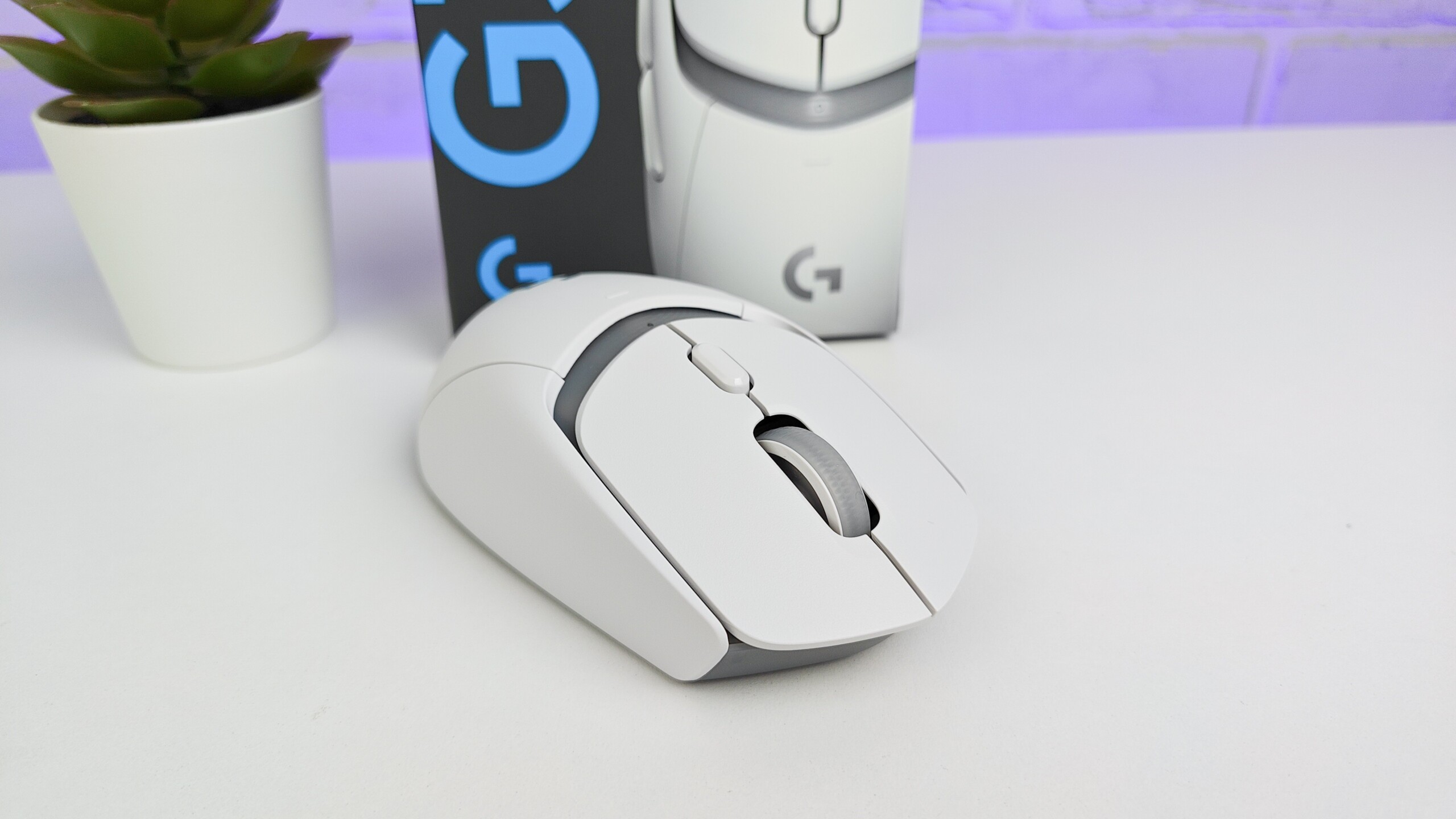 Đánh giá Logitech G309 Lightspeed: Chuột gaming không dây với cảm biến hàng đầu và switch hybrid 34 Logitech G309 Lightspeed 12