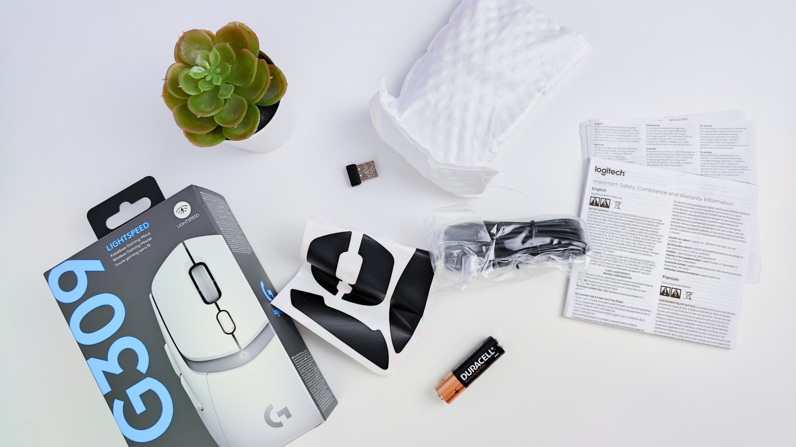 Đánh giá Logitech G309 Lightspeed: Chuột gaming không dây với cảm biến hàng đầu và switch hybrid 26 Logitech G309 Lightspeed 22