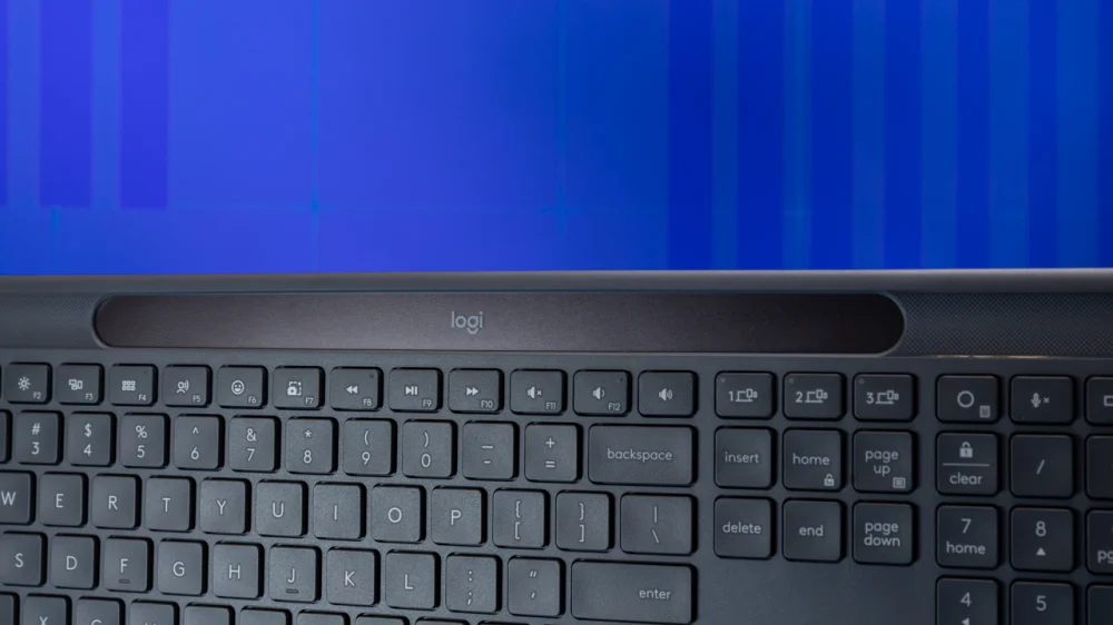 Logitech Signature Slim Solar K980 2