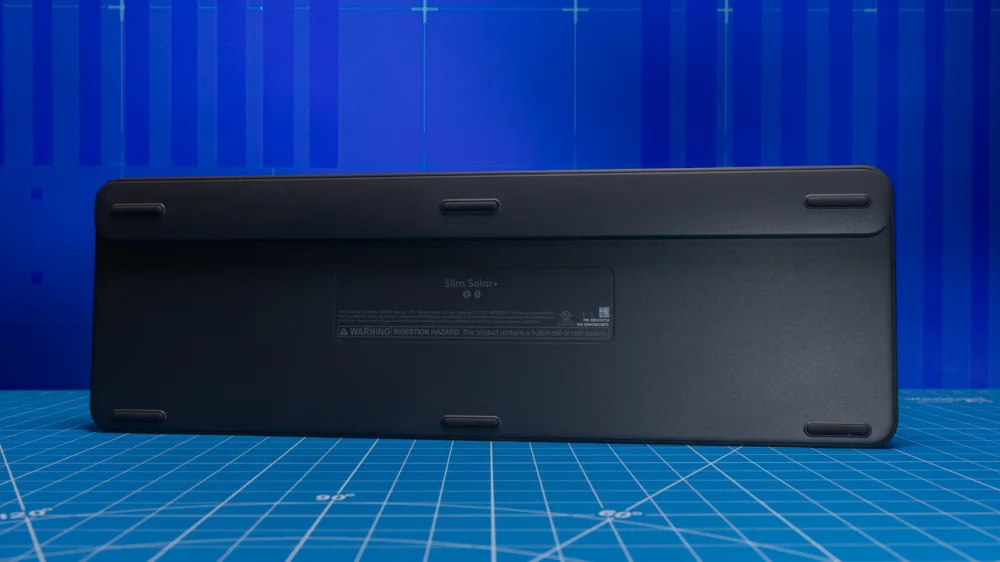 Logitech Signature Slim Solar K980 3