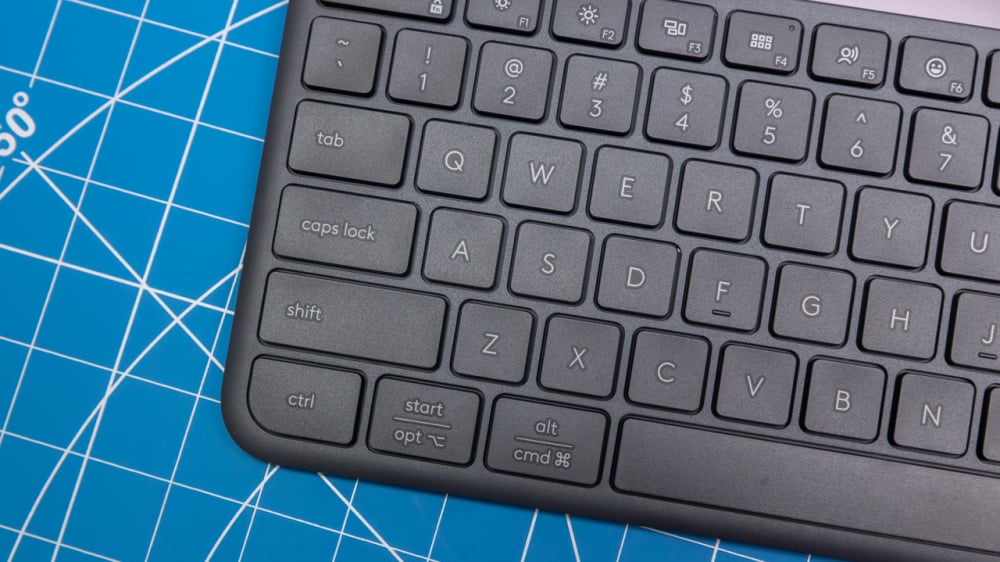 Logitech Signature Slim Solar K980 4