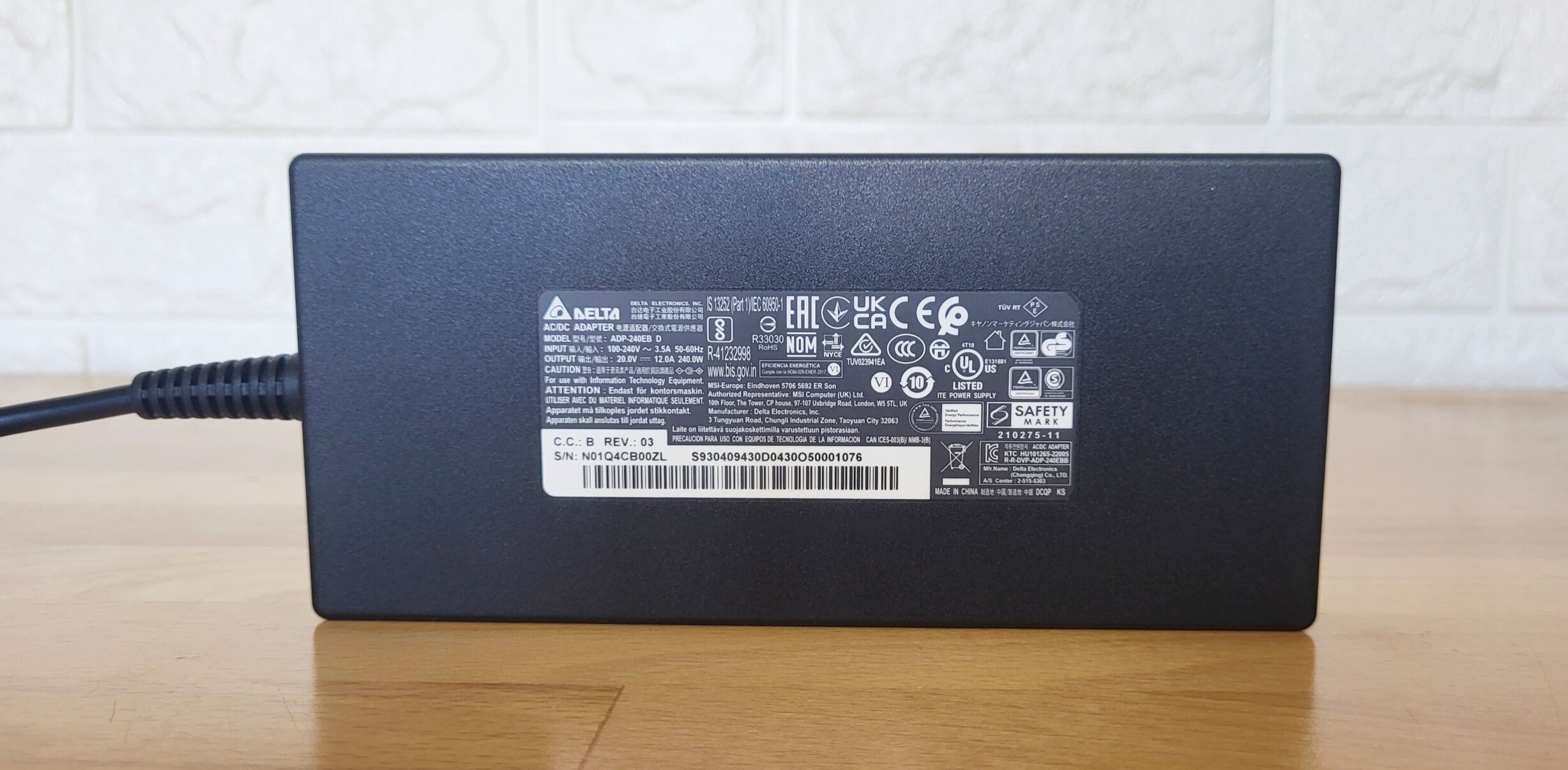 Đánh giá MSI Crosshair 17 HX AI (D2XWGKG): Chiếc laptop gaming 17 Inch hoàn hảo cho game thủ hiện đại 32 MSI Crosshair 17 HX AI D2XWGKG 28