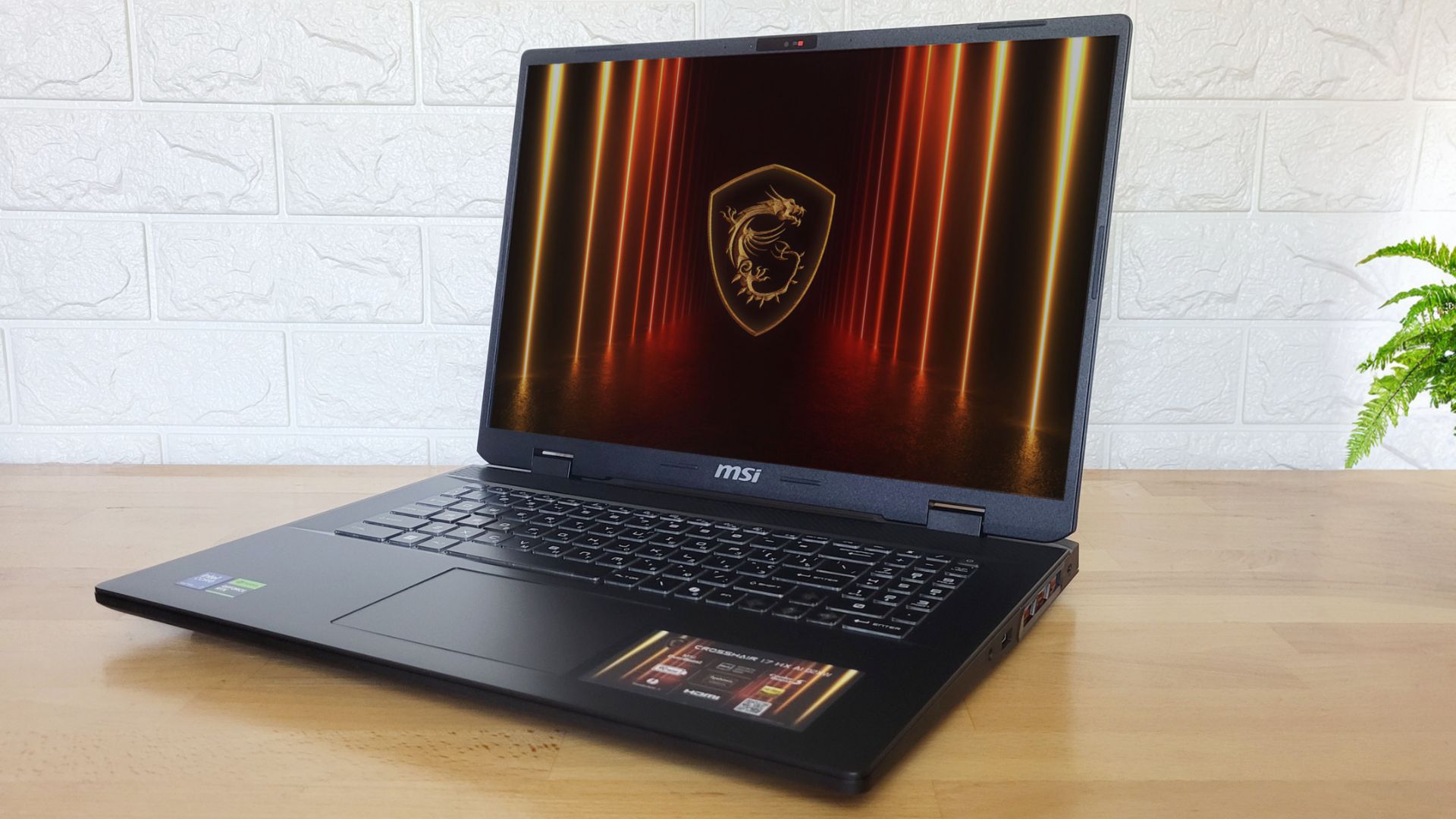 Đánh giá MSI Crosshair 17 HX AI (D2XWGKG): Chiếc laptop gaming 17 Inch hoàn hảo cho game thủ hiện đại 1 MSI Crosshair 17 HX AI D2XWGKG 31