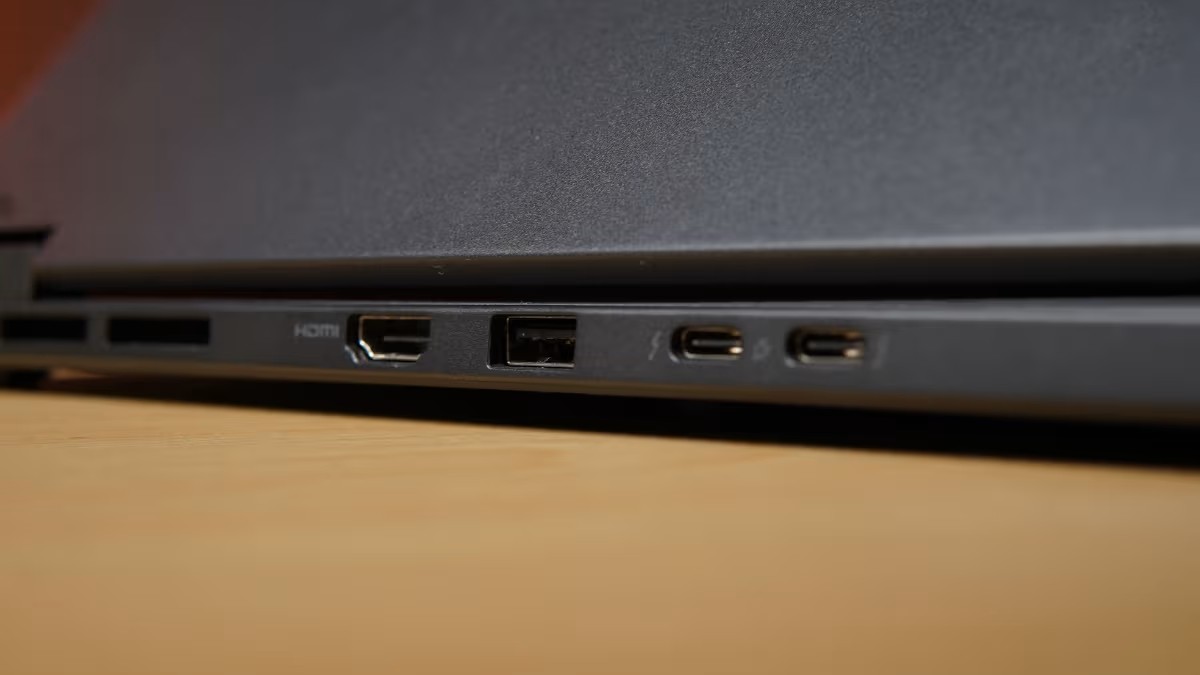 Đánh giá MSI Prestige 16 AI Evo (Intel Core Ultra 9 285H): Lựa chọn hoàn hảo cho nhà sáng tạo và doanh nhân 43 MSI Prestige 16 AI Evo 8