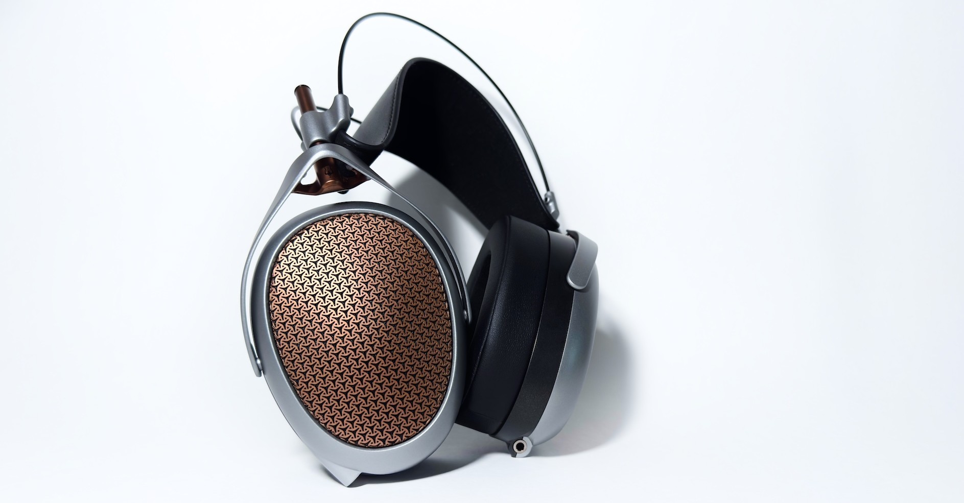 Đánh giá Meze Poet: Khi nghệ thuật và công nghệ hòa quyện trong một chiếc tai nghe 23 Meze Poet 8