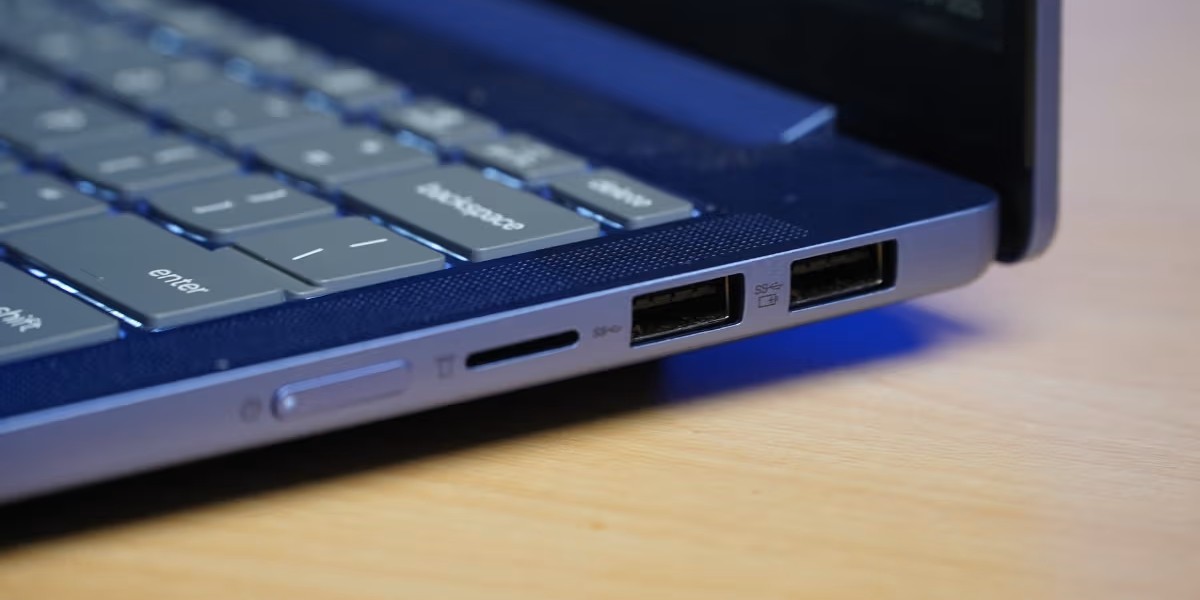 Motorola Moto Book 60 14