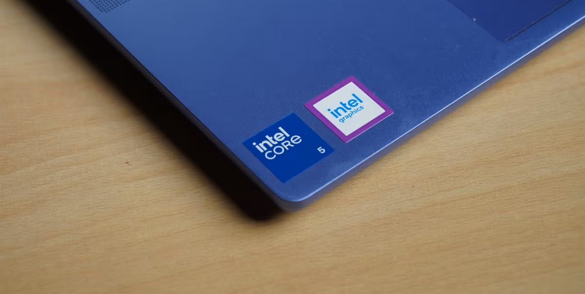 Motorola Moto Book 60 9