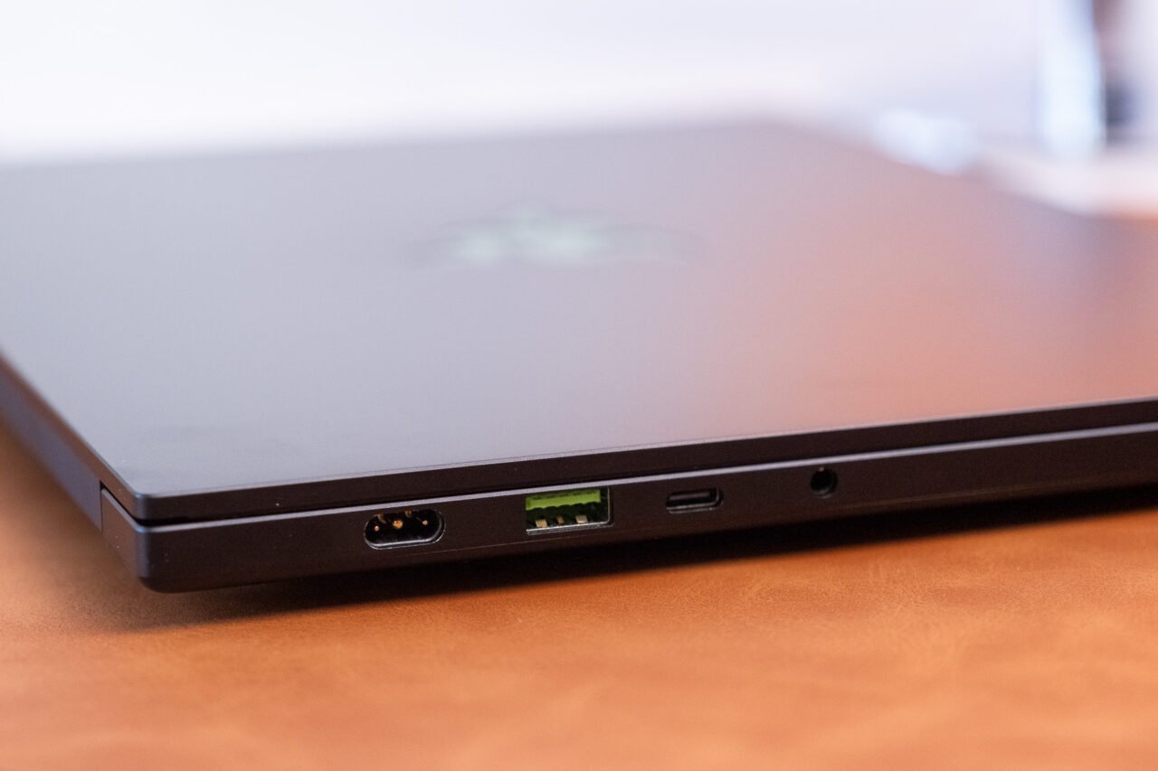 Razer Blade 14 2025 4