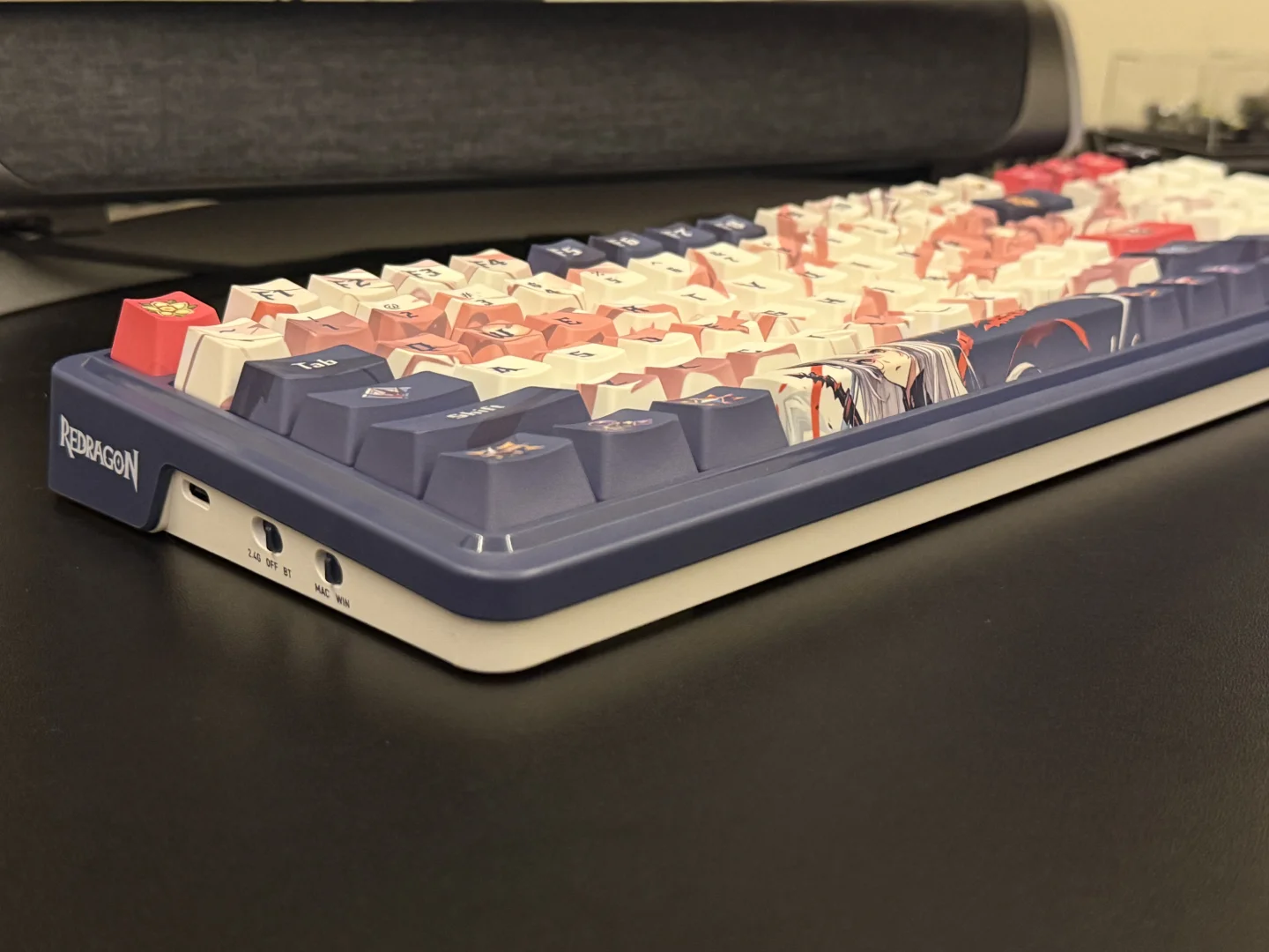 Redragon K686 Pro SE 8