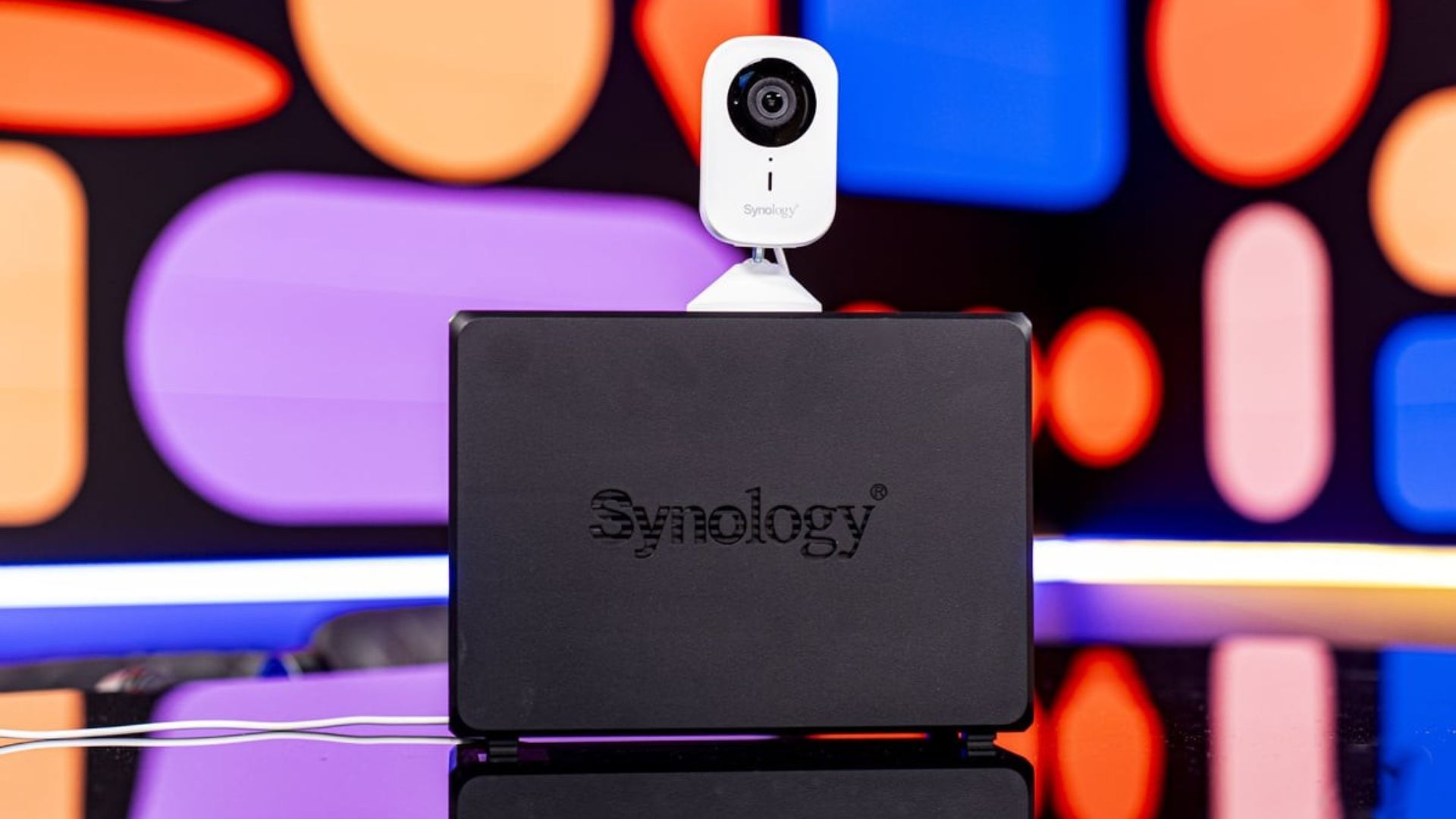 Đánh giá chi tiết Synology NVR DVA1622: Giải pháp an ninh thông minh, trợ lý AI cho mọi nhà 1 Synology NVR DVA1622 1
