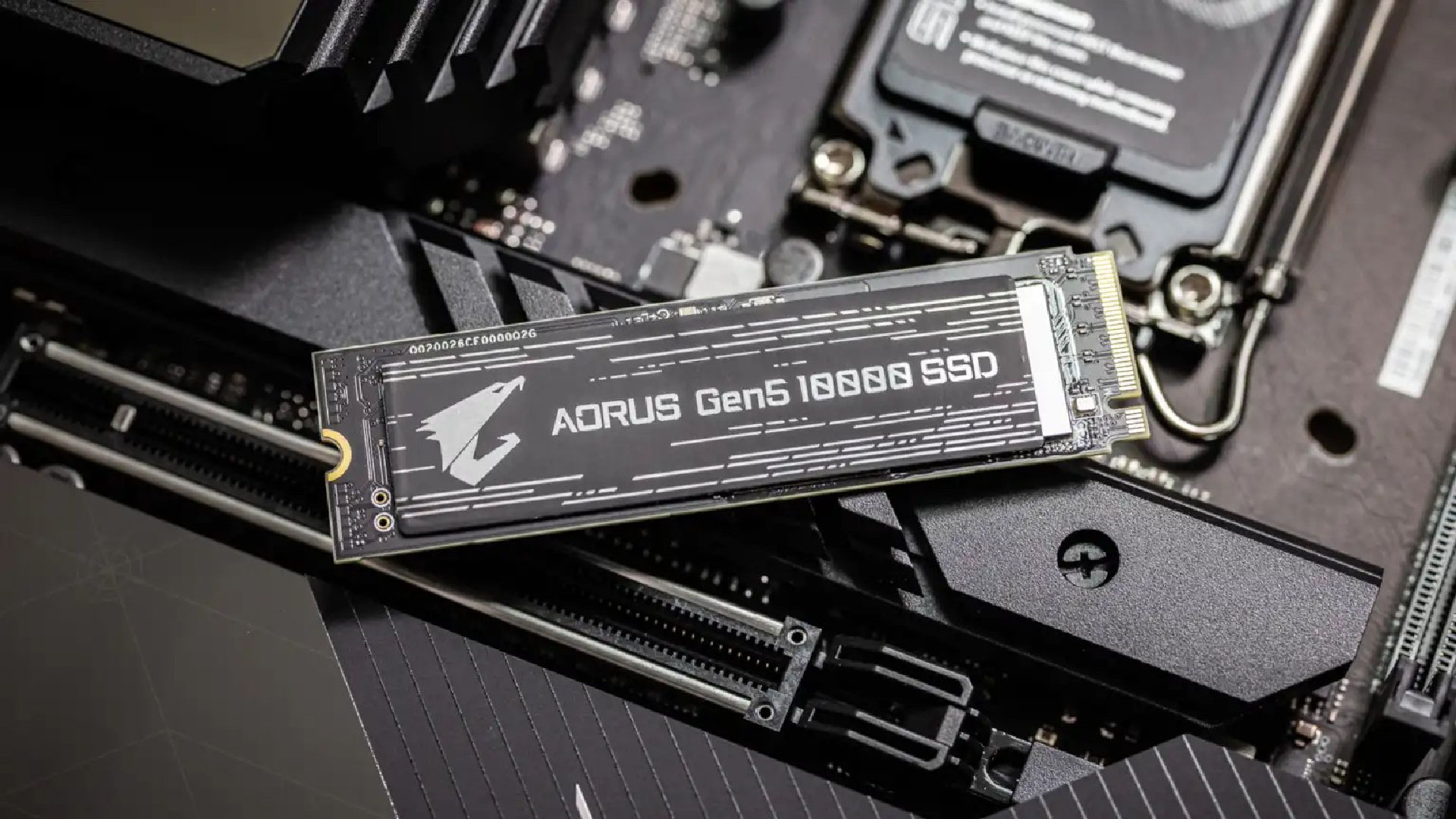 Windows không làm hại ổ SSD! Tuy nhiên, những lỗi sai này có thể khiến ổ SSD nhanh chóng hỏng hóc. 1 ezgif 3b1a1156602c36 01
