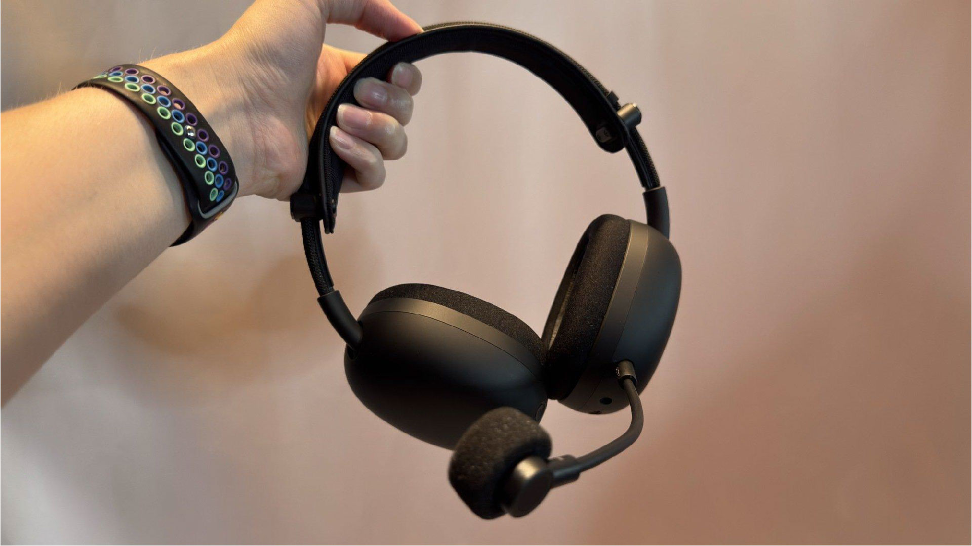 Đánh giá InZone H9 II: Liệu Sony đã tạo ra tai nghe gaming hoàn hảo nhất? 1 202508191652 Sony Inzone H9 II Gaming Headset Launch 2 01