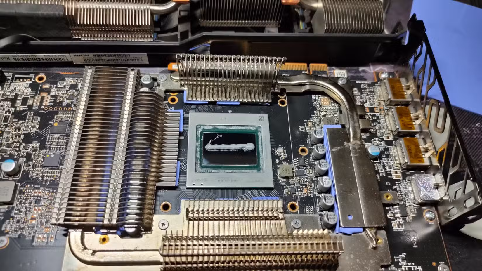 6 ly do khien card do hoa cua ban bi qua nhiet2