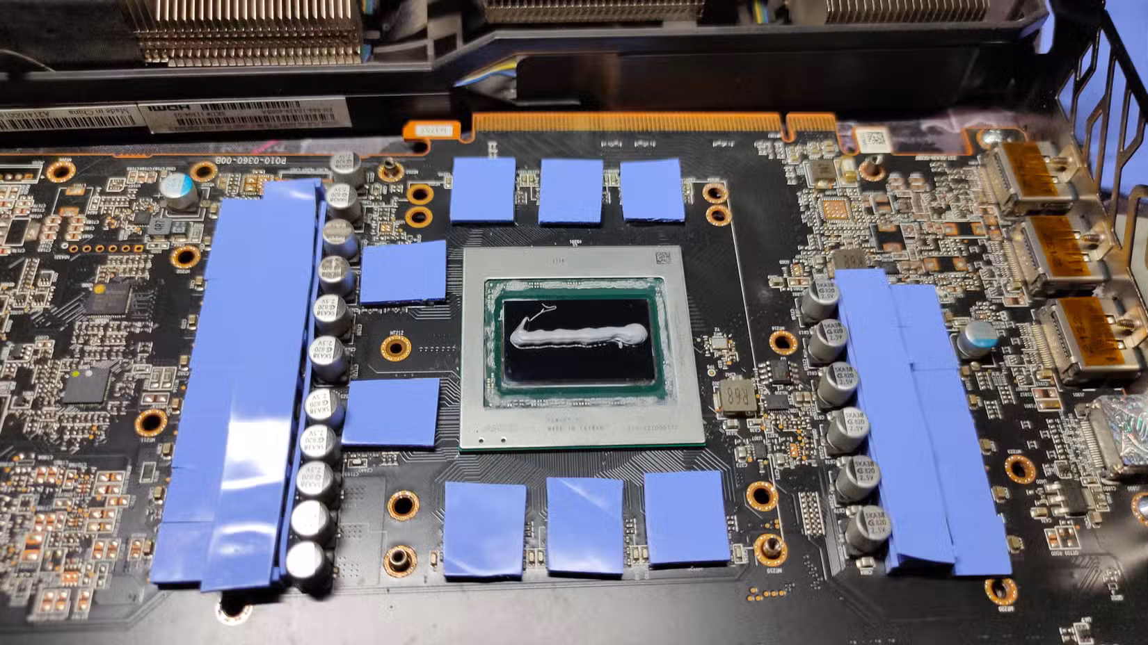 6 ly do khien card do hoa cua ban bi qua nhiet3